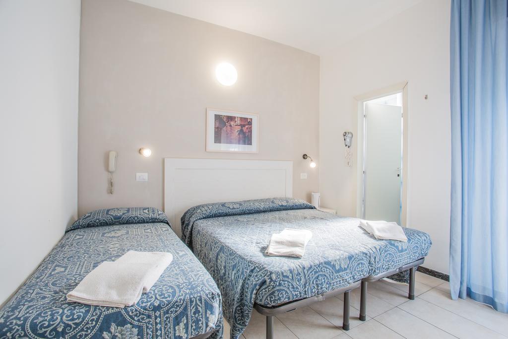 Hotel Nancy Риччоне Екстер'єр фото