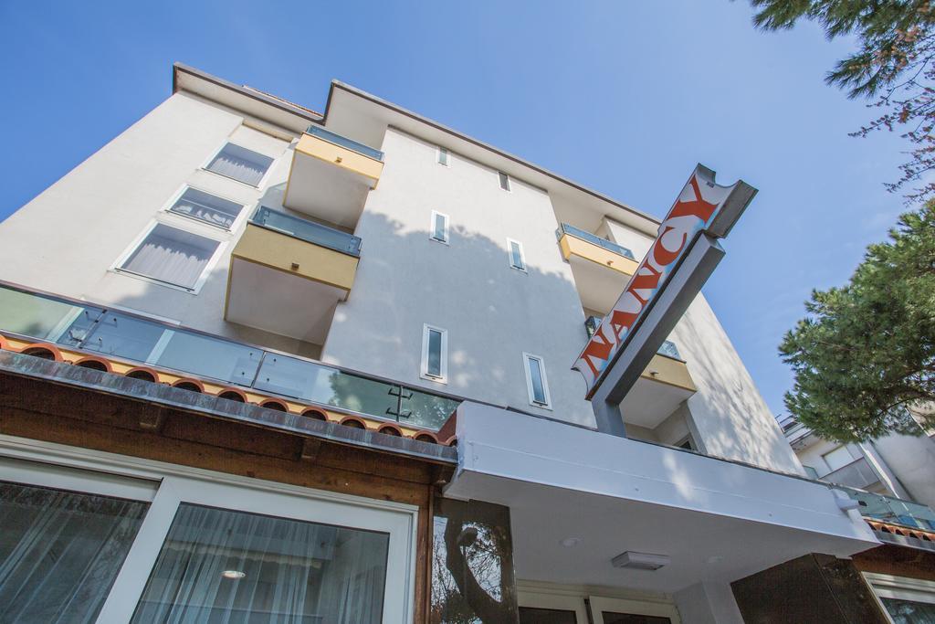 Hotel Nancy Риччоне Екстер'єр фото
