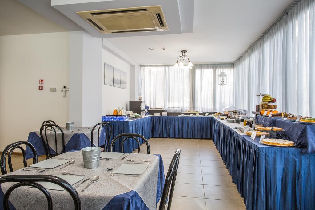 Hotel Nancy Риччоне Екстер'єр фото