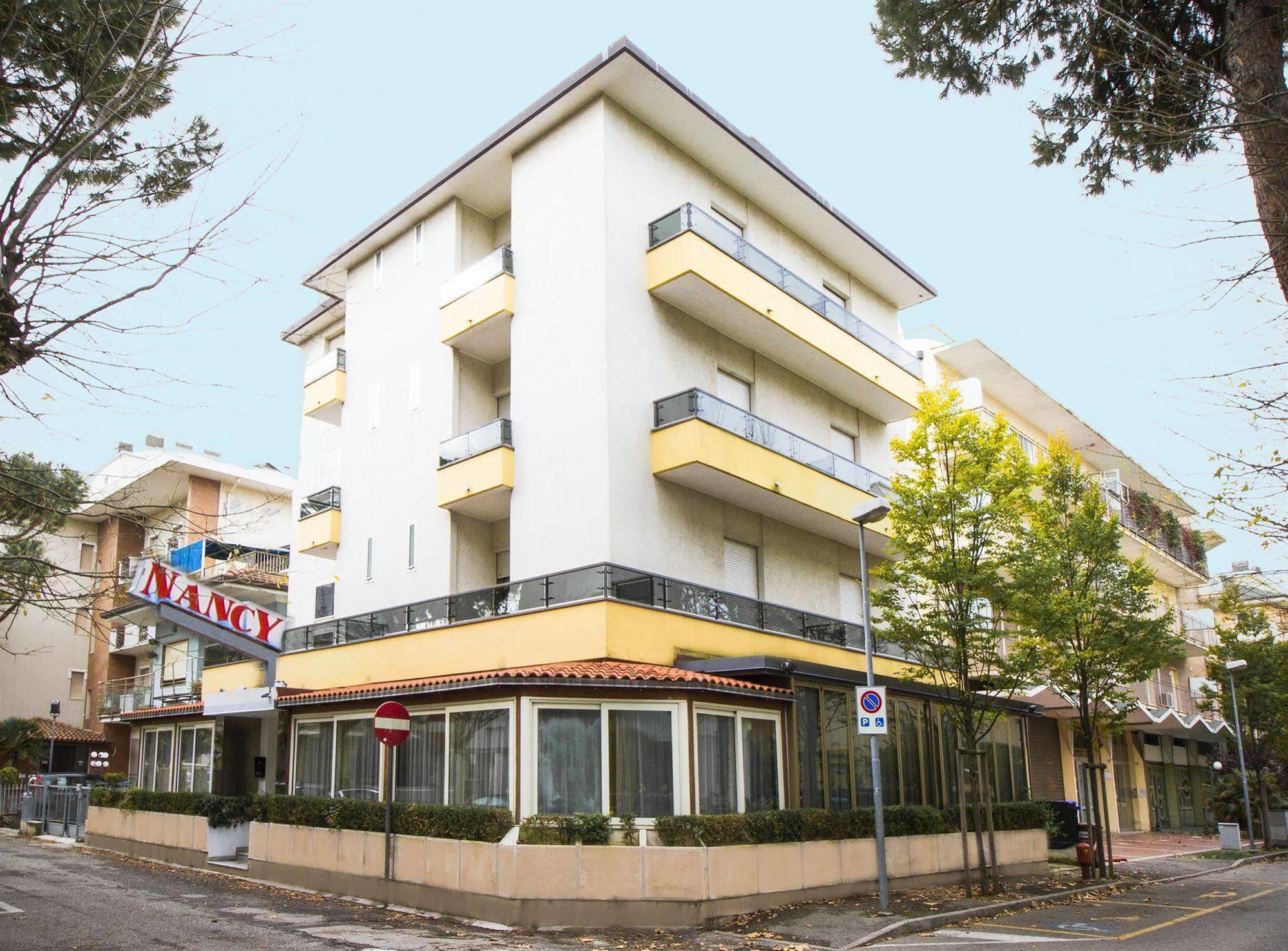 Hotel Nancy Риччоне Екстер'єр фото