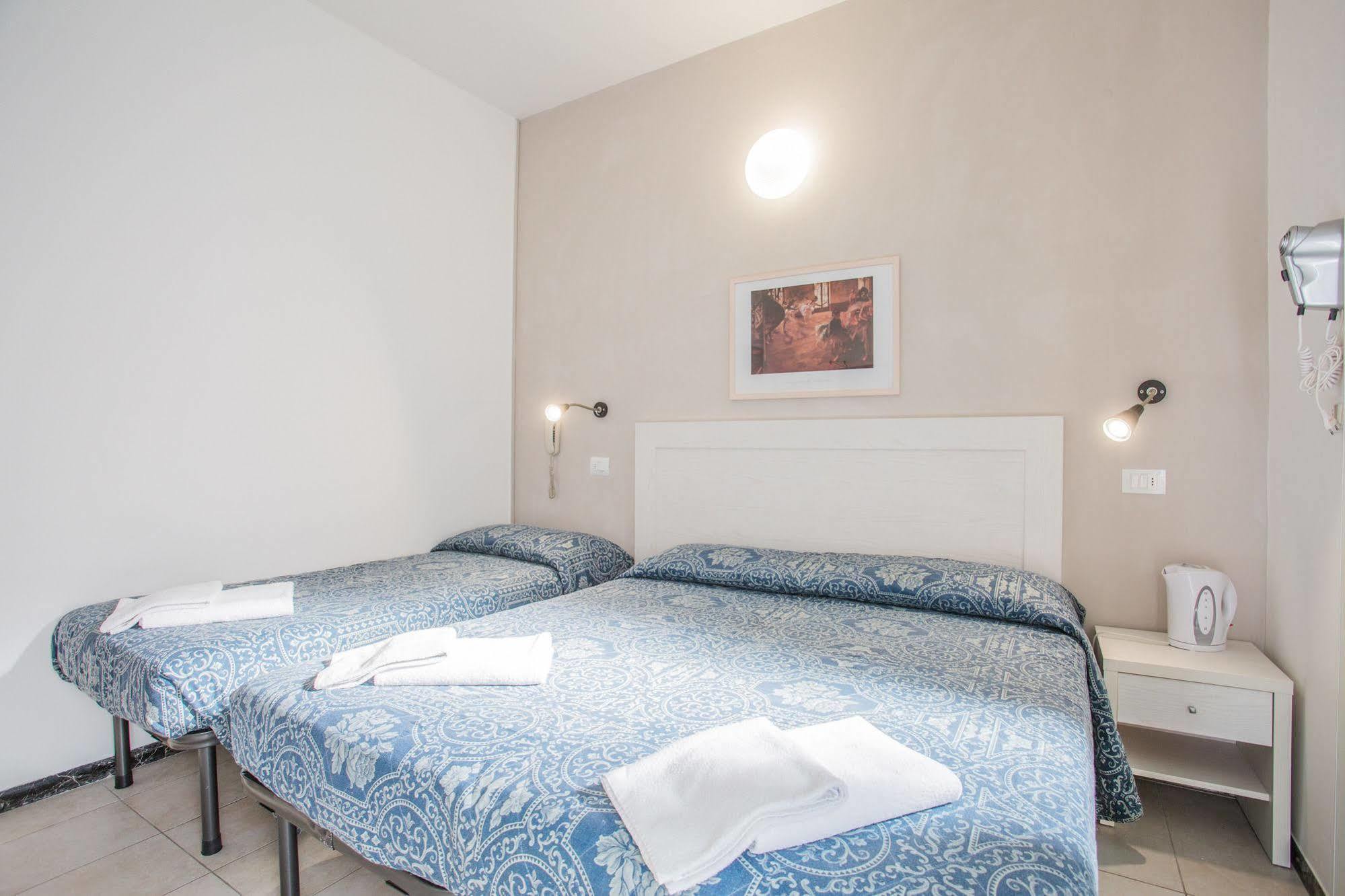 Hotel Nancy Риччоне Екстер'єр фото