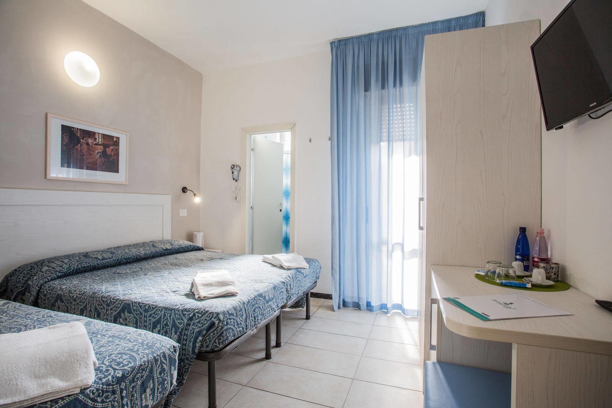 Hotel Nancy Риччоне Екстер'єр фото