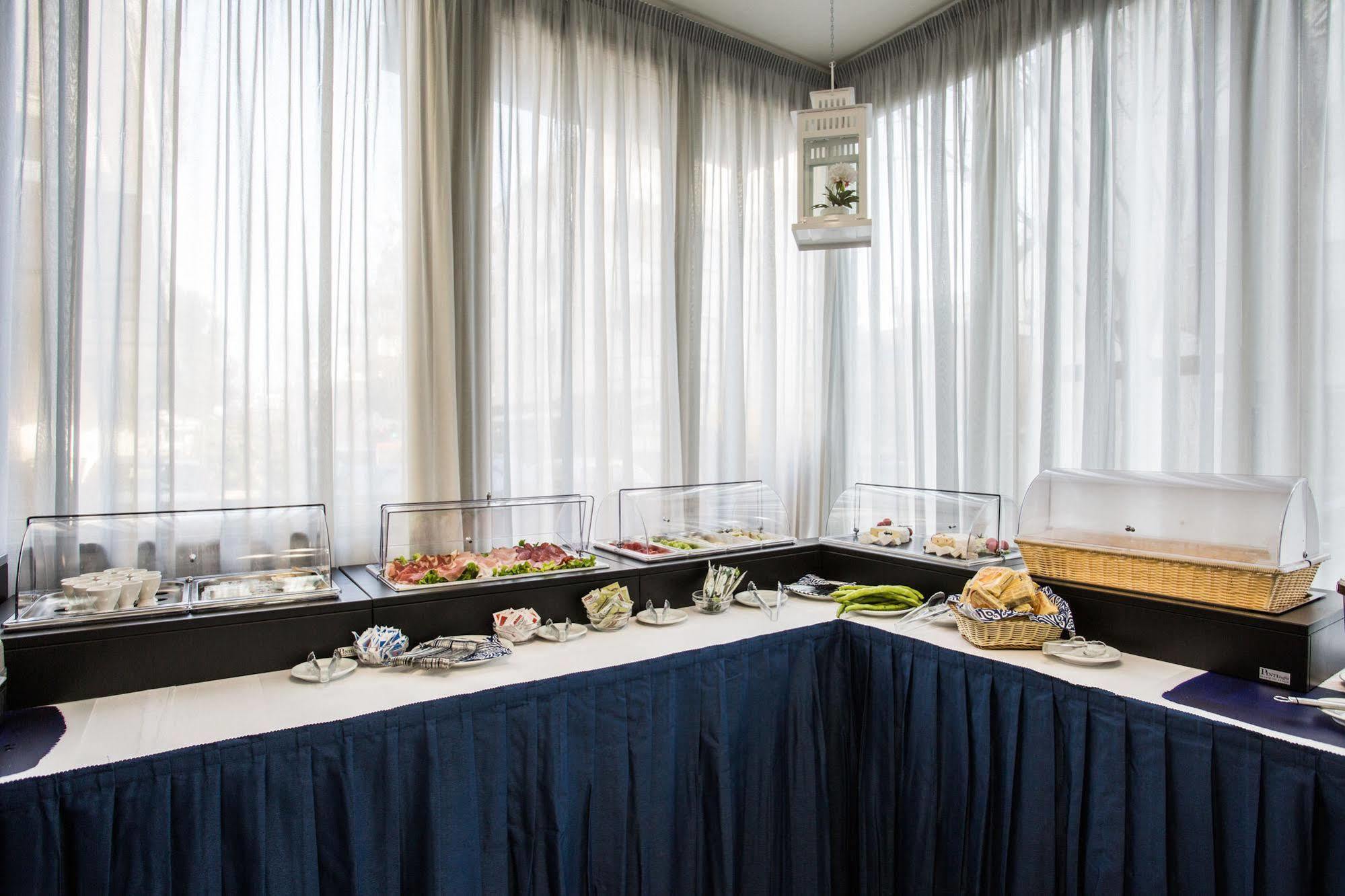Hotel Nancy Риччоне Екстер'єр фото